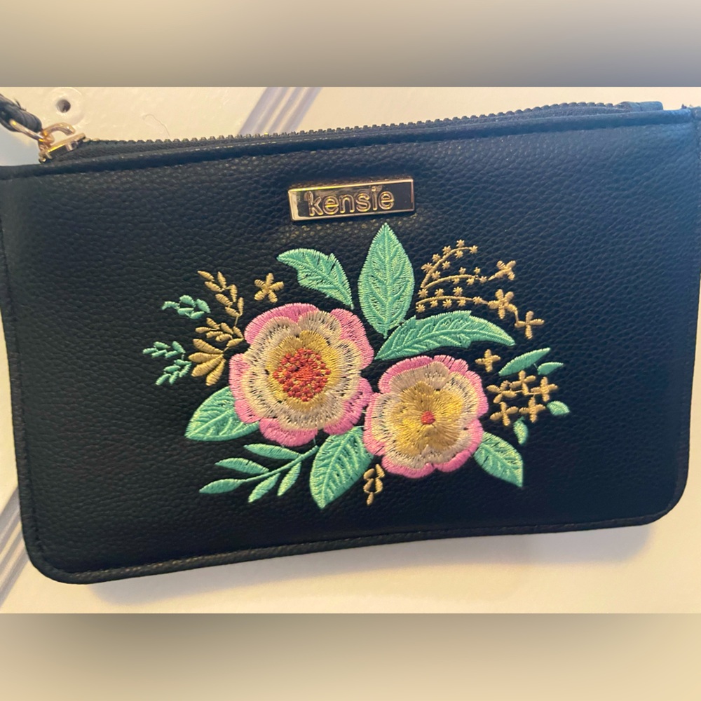Kenzie purselett